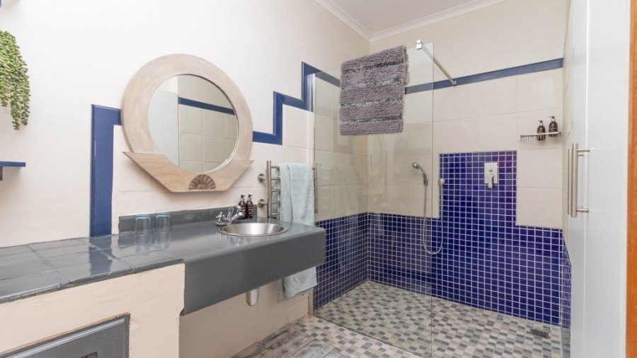 7 Bedroom Property for Sale in Westcliff Western Cape